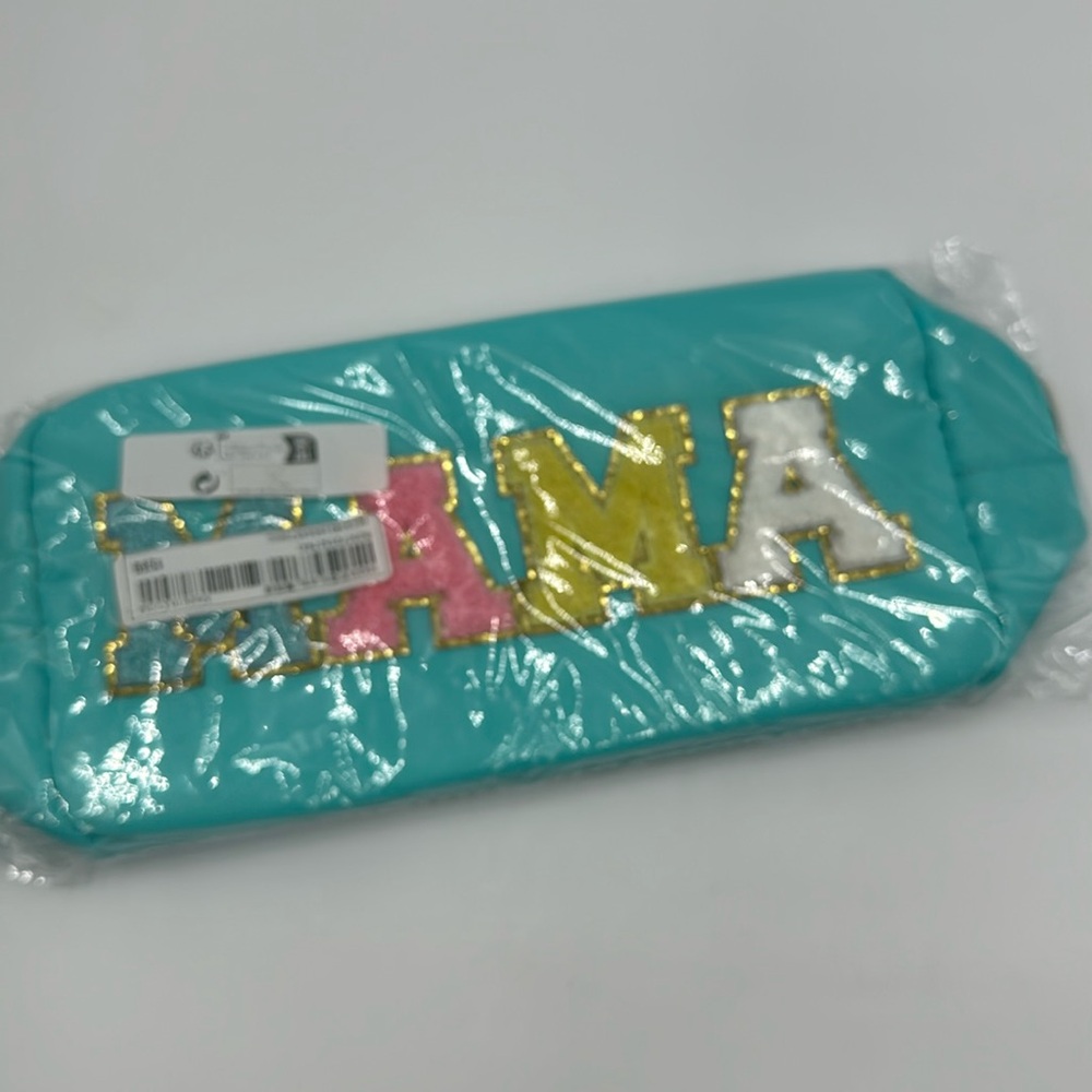 NWT “Mama” Cosmetic/Toiletry Bag